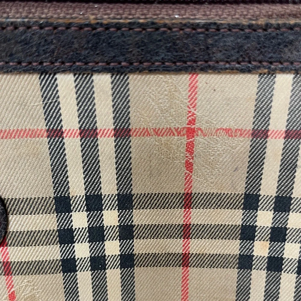 Burberrys Vintage Beige and Red Check Toiletry Cosmetic Bag - Picture 3 of 9